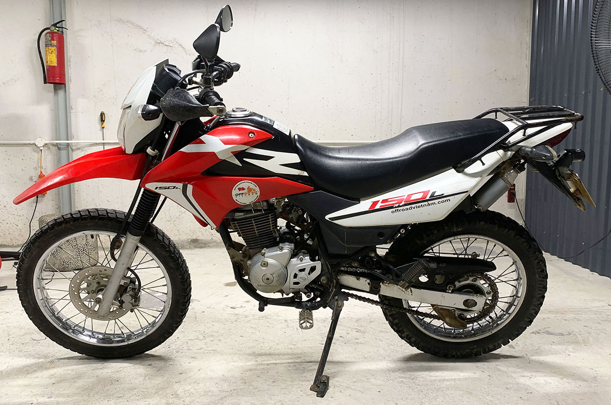 Vietnam Used Motorbikes For Sale In Hanoi. Used Honda XR150L 150cc is a good choice. Reliable, powerful and fuel saving.